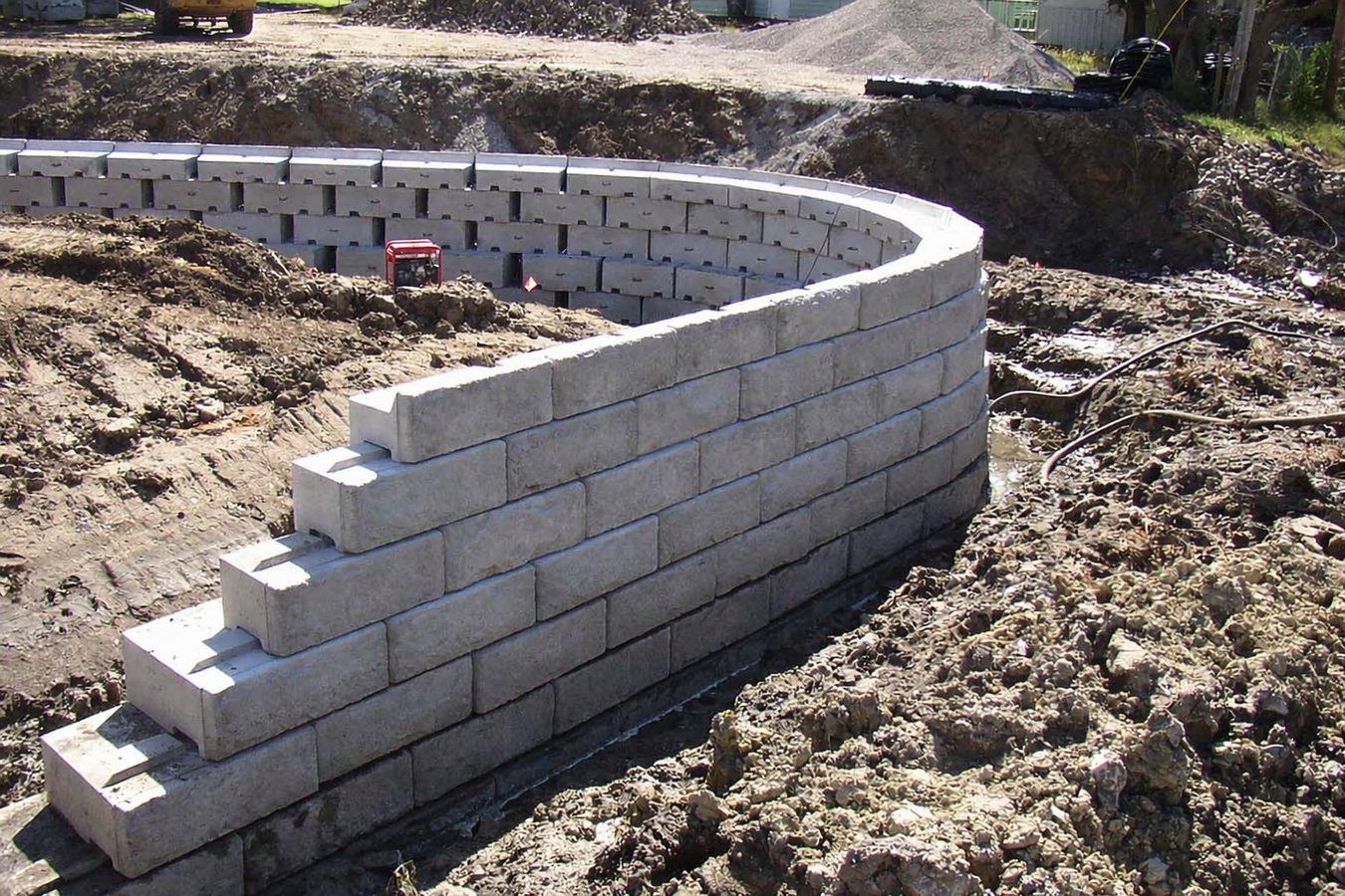 Concrete retaining walls